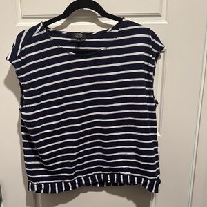 Jones New York Signature Blue and White Boxy Cap Sleeve Tee L